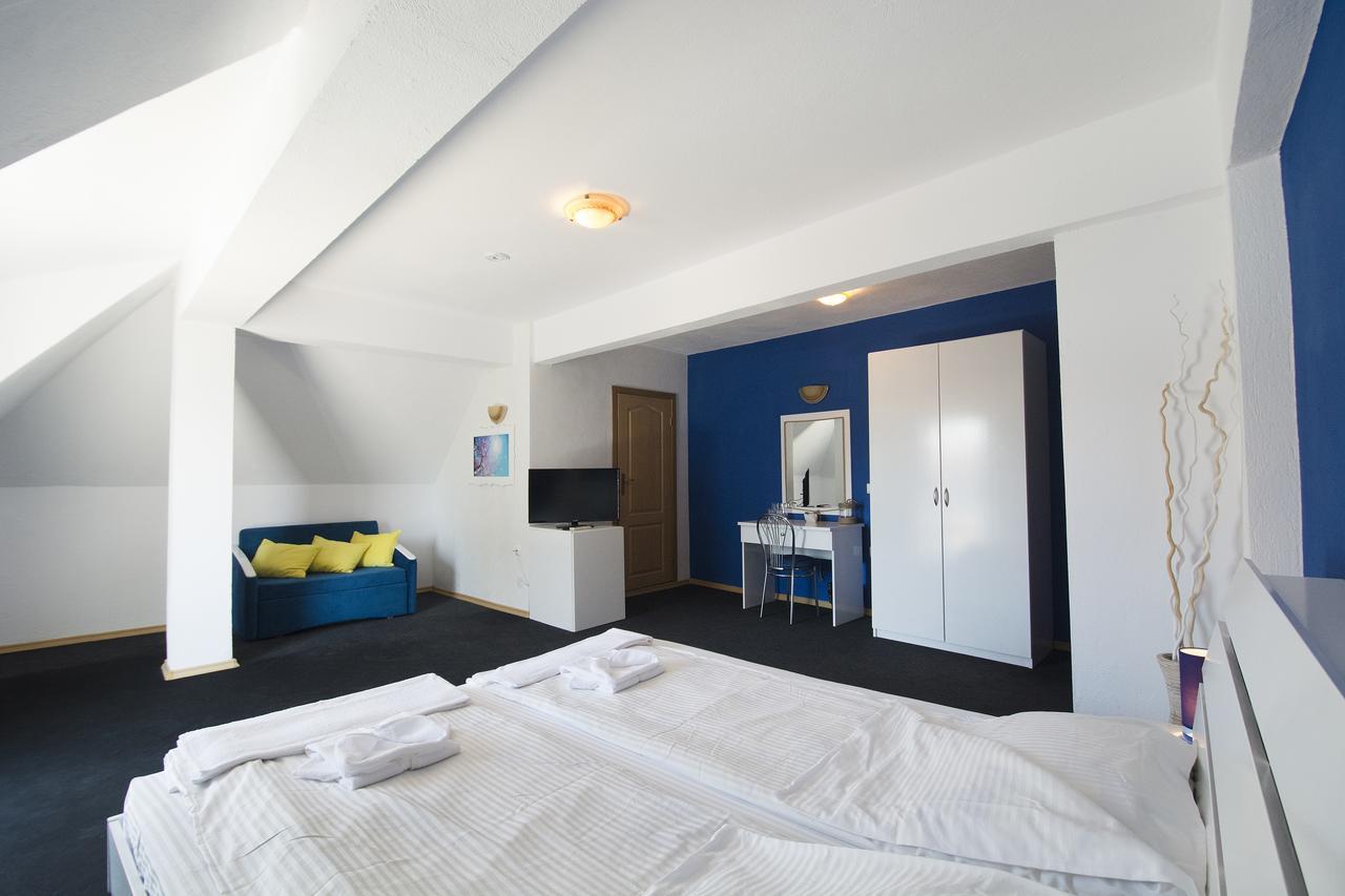 Family Hotel Four Seasons Tsarevo Luaran gambar